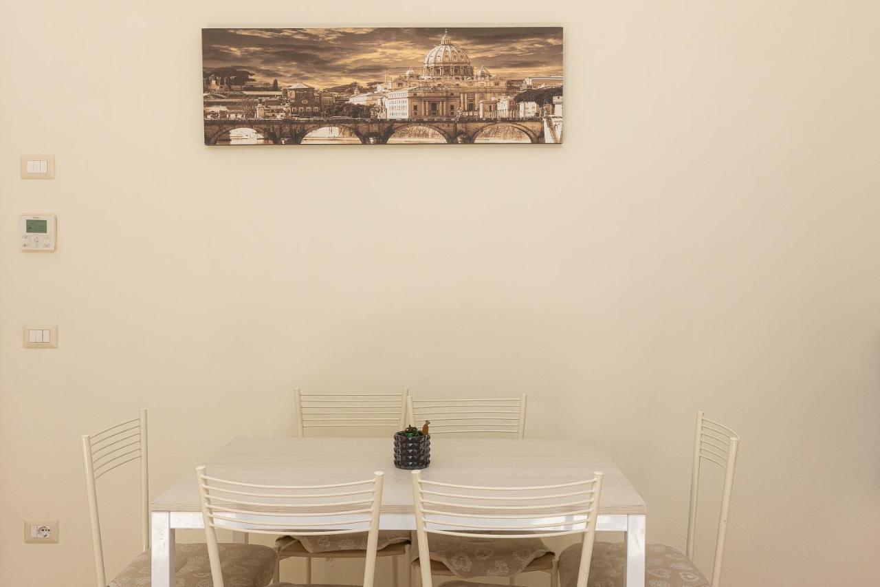 Vatican Museum By Rental In Рим Екстер'єр фото